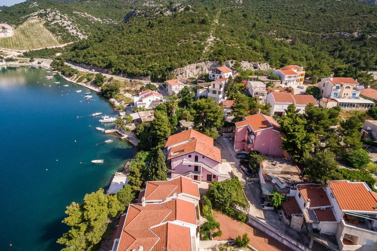 Apartmani Marina Klek Exteriör bild