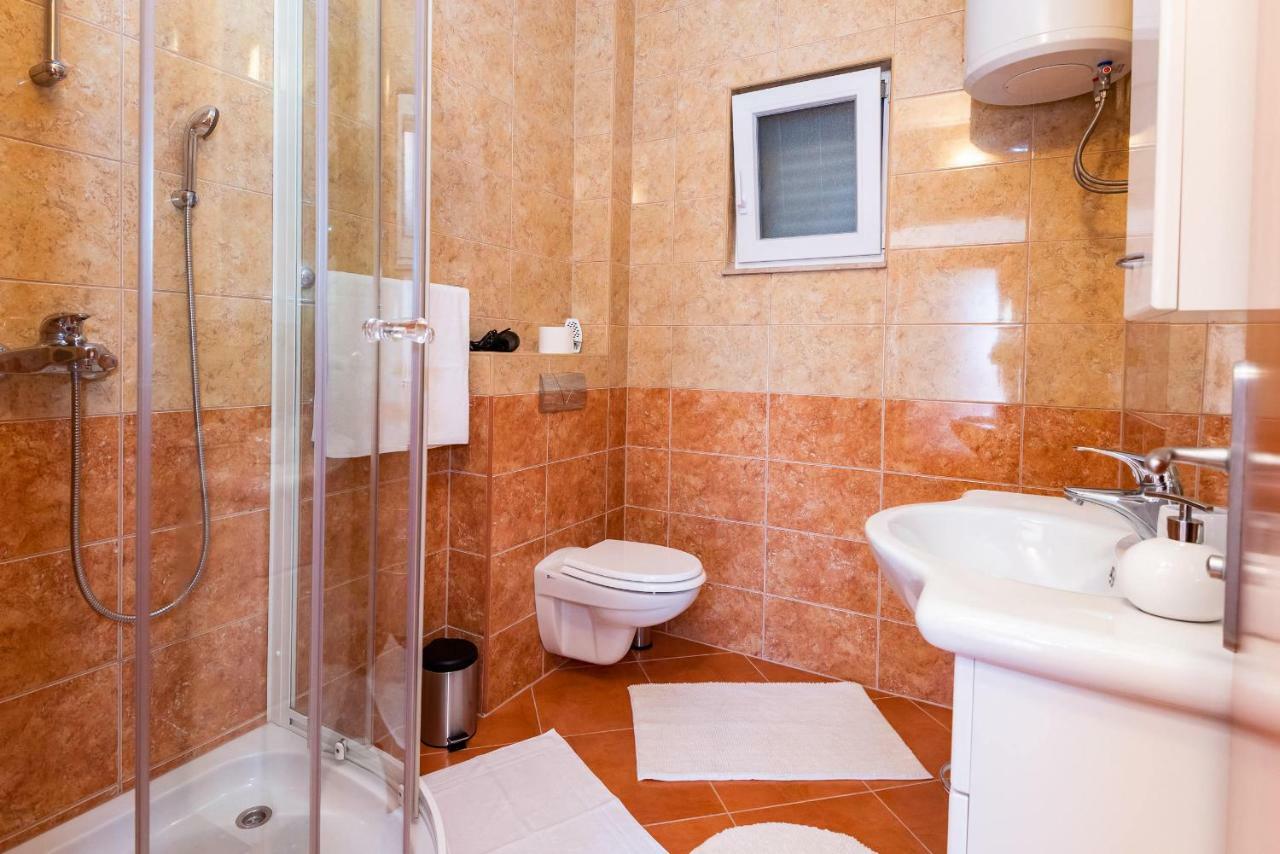 Apartmani Marina Klek Exteriör bild