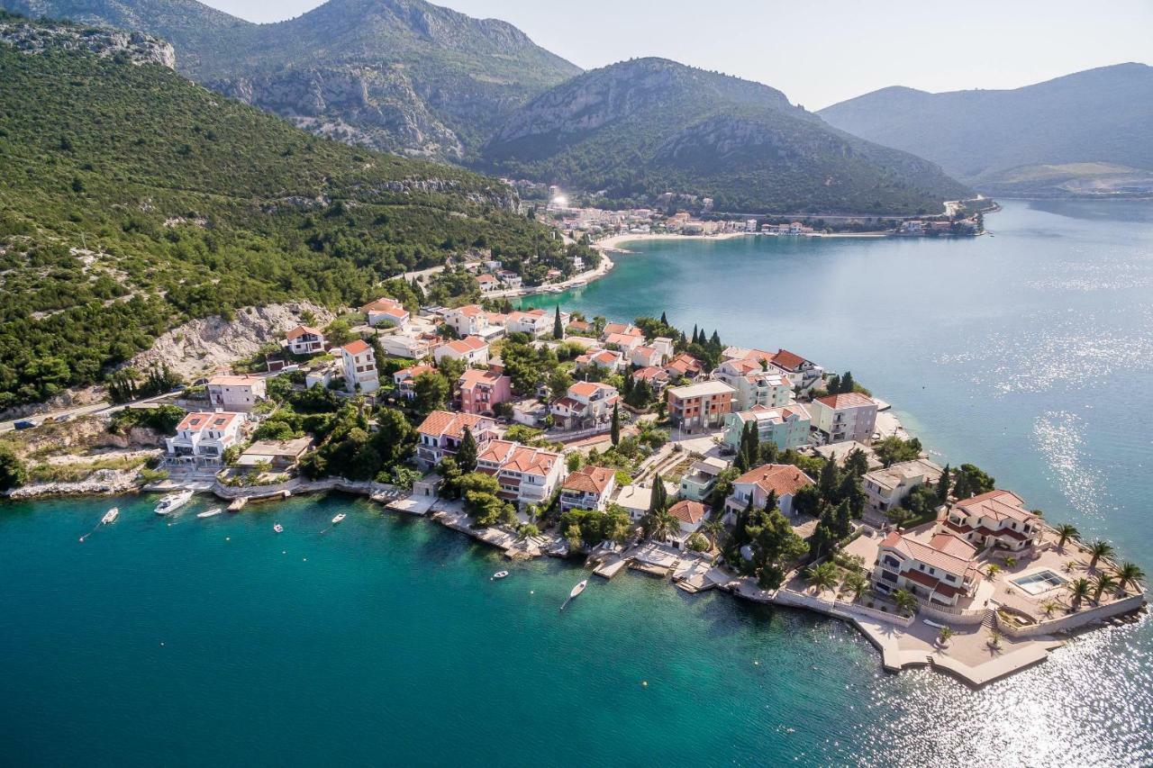 Apartmani Marina Klek Exteriör bild