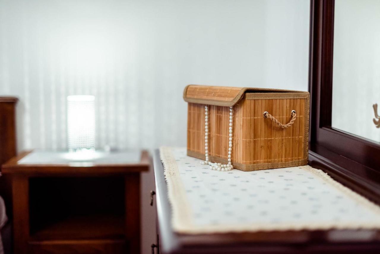 Apartmani Marina Klek Exteriör bild