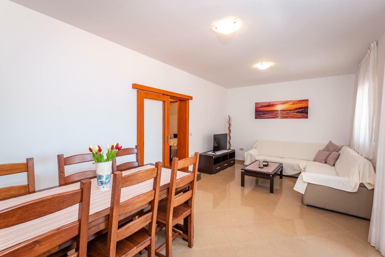 Apartmani Marina Klek Exteriör bild