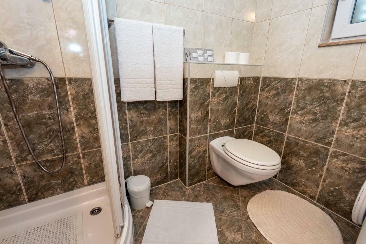 Apartmani Marina Klek Exteriör bild